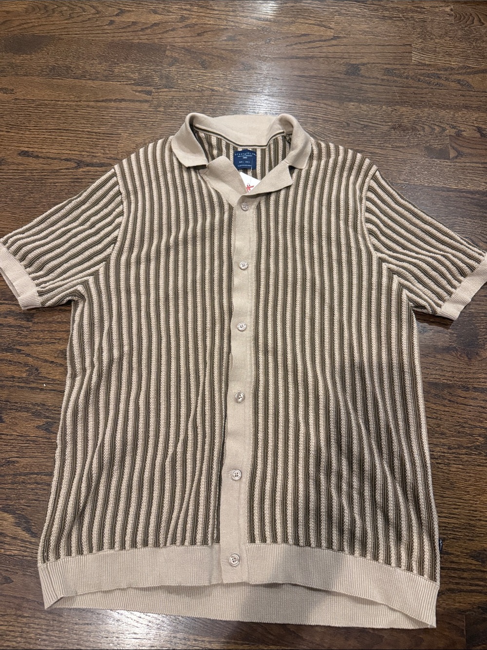 Men’s largeShort-Sleeve Button Front Knit Polo Shirt - Beige Stripe